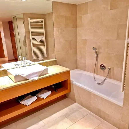 Whirlpool Amadeus For An Unforgettable Holiday דירה *