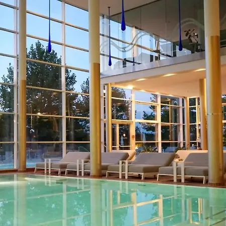 Whirlpool Amadeus For An Unforgettable Holiday דירה באד וולטרסדורף
